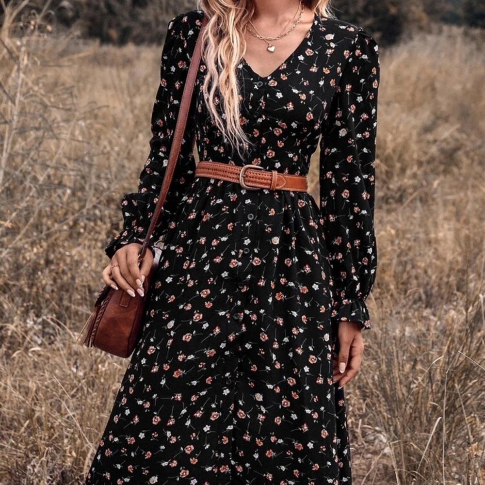 SHEIN Ditsy Floral Print Flounce Sleeve Dress Without Belt